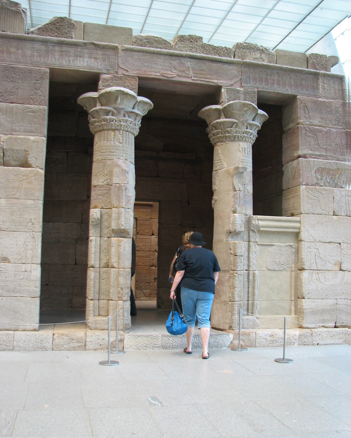 Collection 99 Pictures Metropolitan Museum Of Art Temple Of Dendur Excellent